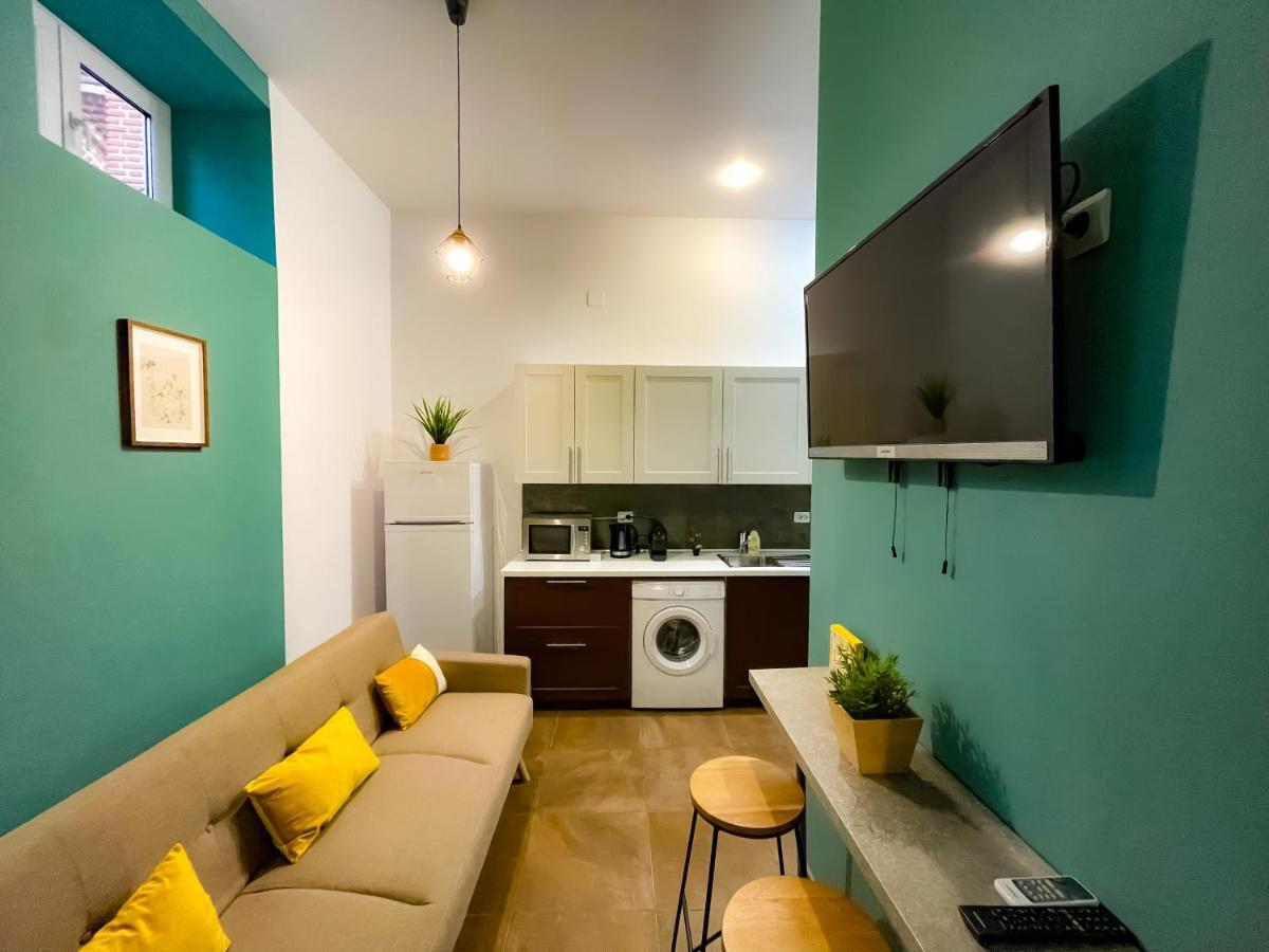 Апартаменты Cool Flat In The Heart Of Bucharest'S Fun And History Экстерьер фото