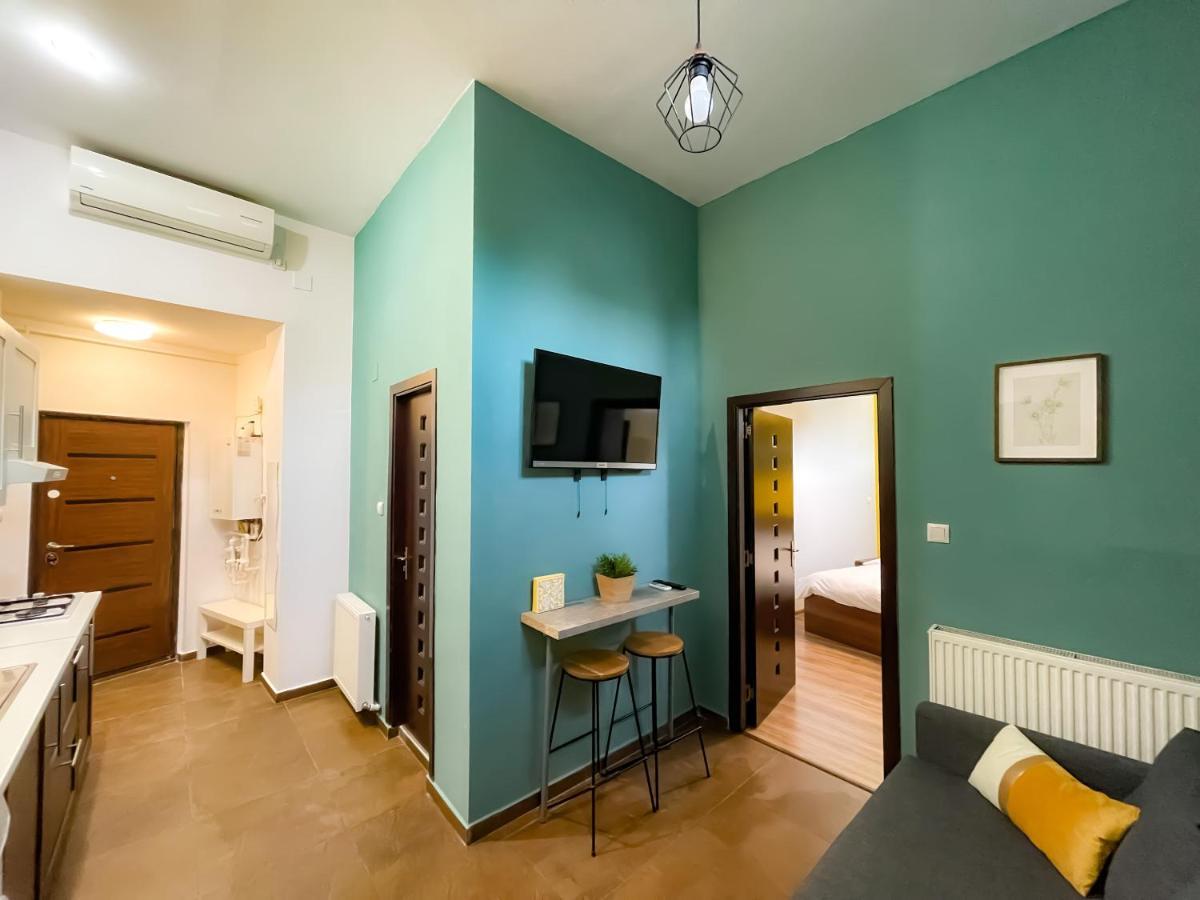 Апартаменты Cool Flat In The Heart Of Bucharest'S Fun And History Экстерьер фото