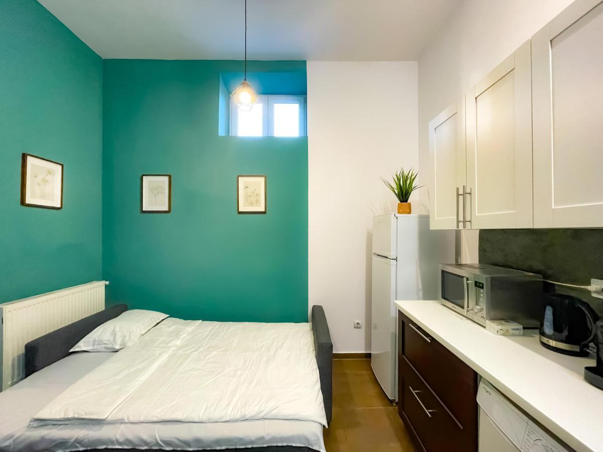 Апартаменты Cool Flat In The Heart Of Bucharest'S Fun And History Экстерьер фото