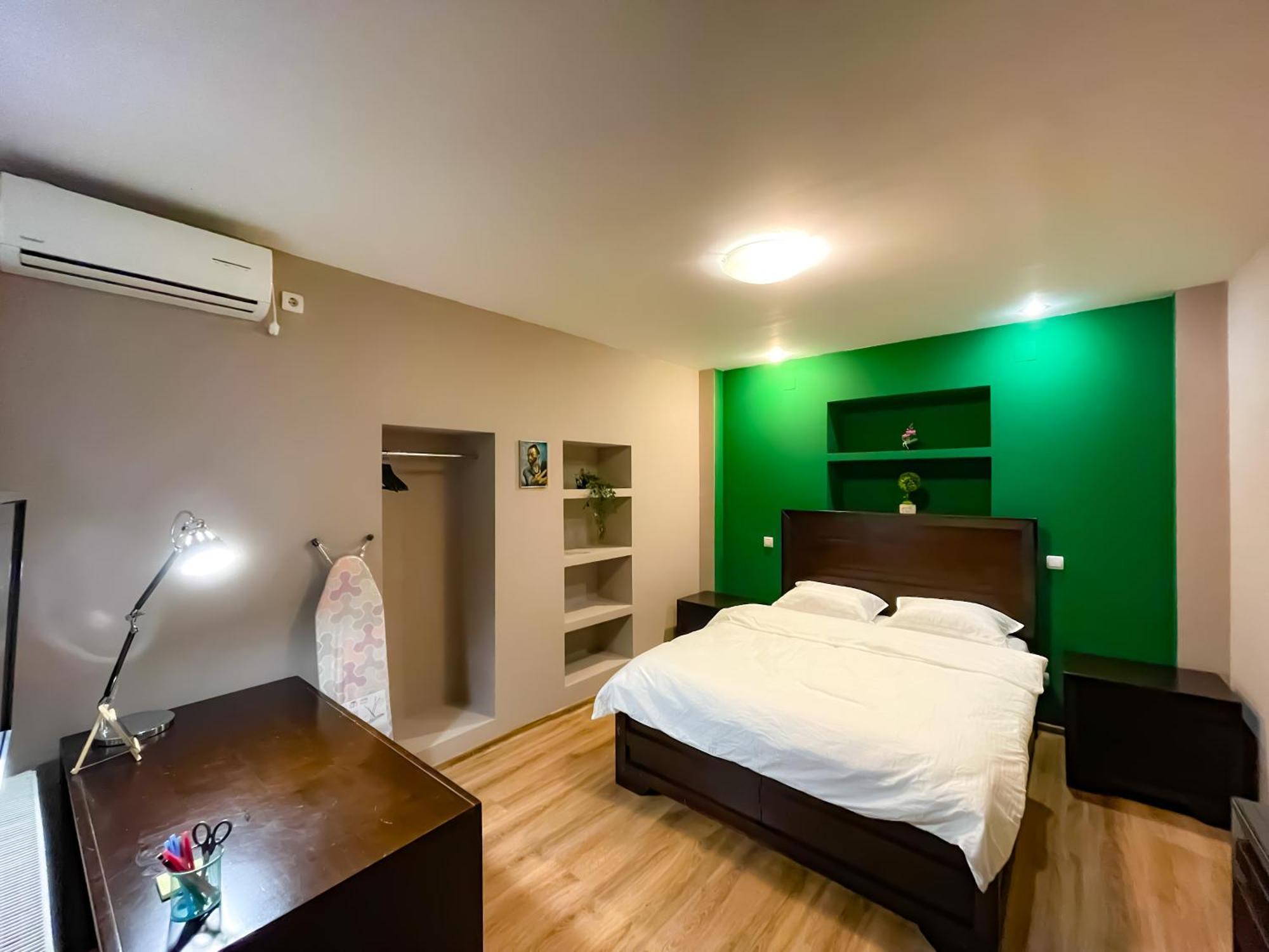 Апартаменты Cool Flat In The Heart Of Bucharest'S Fun And History Экстерьер фото